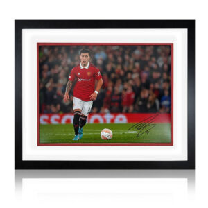 Lisandro Martinez Signed Manchester United 16x12 Image Frame